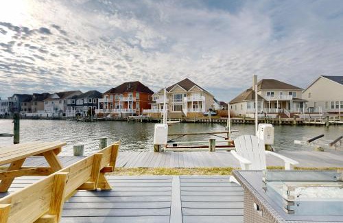 Heron Harbour Isle House | 309 White Heron Court