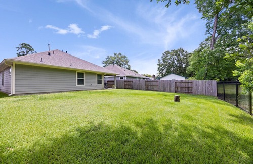 Conroe House | 309A Maple Ln, Conroe