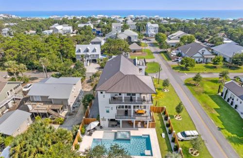 Gulfview Heights House | 30A Born 2 Beach by AvantStay Luxury Gulf Views w Private Pool