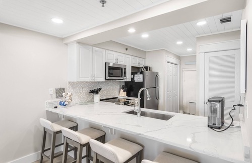 Rosemary Beach Condo | 30A HIGH POINTE GULF FRONT 600’ PRIVATE BEACH RENOVATED 2 BED 2 BATH. PICKLEBALL