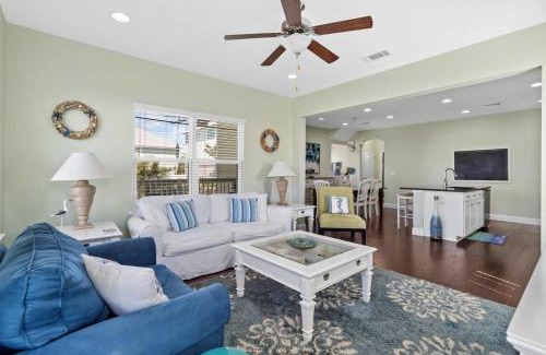 West Panama City Beach House | 30A Pet Friendly Beach House - Pelican's Rest by Panhandle Getaways