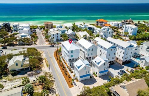Seawalk Circle House | 30A Sunrise 6 Bedroom