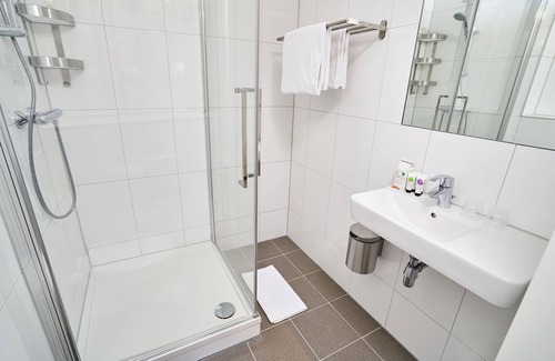 Badhoevedorp Apartment | 30m2 Studio | Near Amsterdam & Schiphol