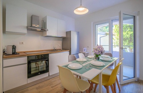 Levo Apartment | 3½-room corner apartment with 2 balconies and communal garden