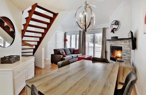 Stoneham Apartment | 31#33 Chemin du Hameau