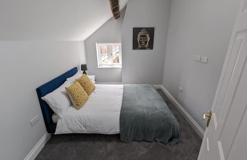 Husbands Bosworth Apartment | 31 High Street - Modern & Stylish 2-bed Apartment - inc parking