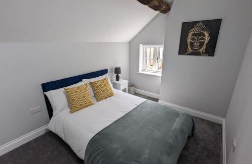 Husbands Bosworth Apartment | 31 High Street - Modern & Stylish 2-bed Apartment - inc parking