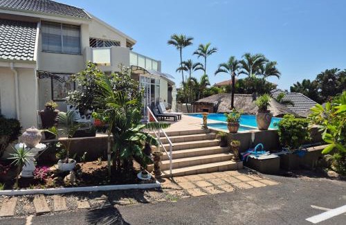 Manaba Beach House | 31 on Queen