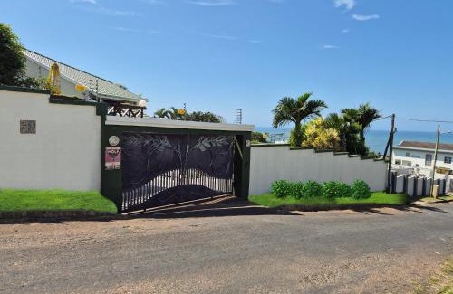 Manaba Beach House | 31 on Queen