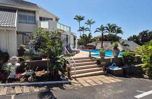 Manaba Beach House | 31 on Queen