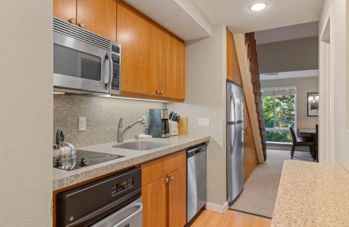 Olympic Valley Condo | 313 | Premium Loft - Full Kitchen, A/C – Sleeps 6