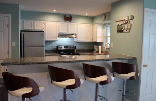 Port Mansfield Condo | 313 S. Harbor 6 - Everything Brand New! Great Views & On the Water!