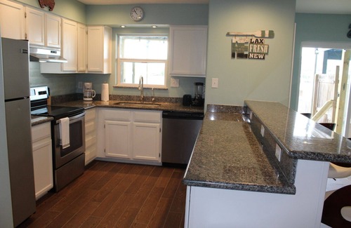 Port Mansfield Condo | 313 S. Harbor 6 - Everything Brand New! Great Views & On the Water!