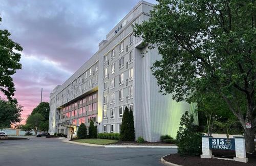 Charlotte Apartment | 315 LoSo Hotel Airport