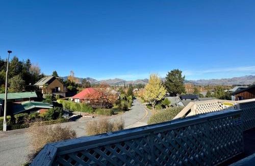 Hanmer Springs House | 32 Alpine Ave