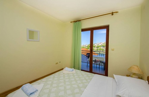 Primosten Burnji Apartment | 32 m² Apartment ∙ 1 bedroom ∙ 3 guests