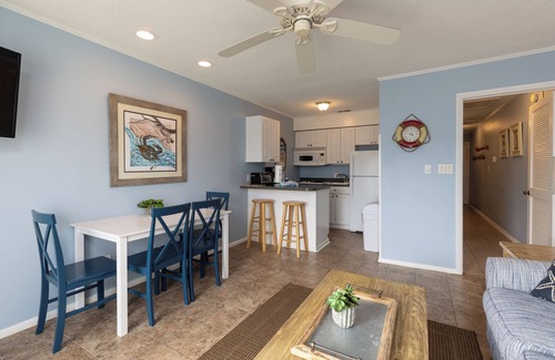 North Forest Beach Villa | 320 Breakers: Penthouse, Waterfront Villa. 1 Bed. 1 Bath. Sleeps 4.