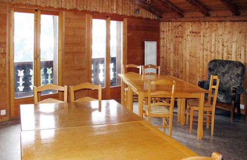 Champery House | 320 m² House ∙ 13 bedrooms ∙ 32 guests