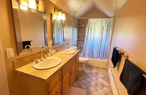 San Anselmo House | 324) Perfect for families!