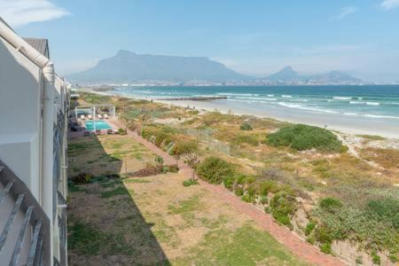 Lagoon Beach Apartment | 325 Leisure Bay Cape Town