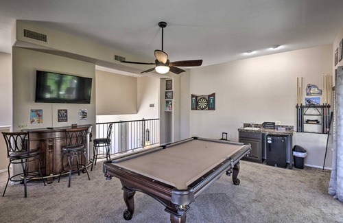 Bullhead City House | 325 m² House ∙ 4 bedrooms ∙ 13 guests