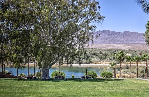 Bullhead City House | 325 m² House ∙ 4 bedrooms ∙ 13 guests