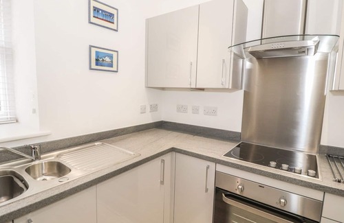 Deganwy Cottage | 33 DEGANWY CASTLE, romantic, luxury holiday cottage in Deganwy