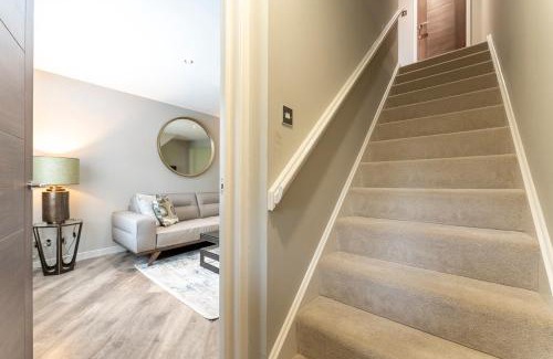 Gleneagles House | 33 Dunbar Court Gleneagles Village