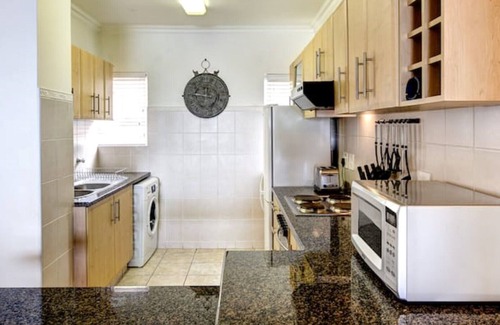 Illovo Beach Apartment | 33 La Mer- Incredibly spectacular sea & beach view