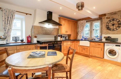 Alfreton Cottage | 33 MAIN ROAD, pet friendly, with open fire in Higham, Derbyshire