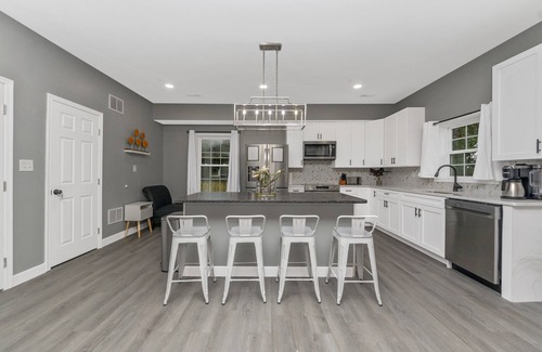 Lansdowne House | 332/338 judysplaces in Lansdowne, 2 houses combo