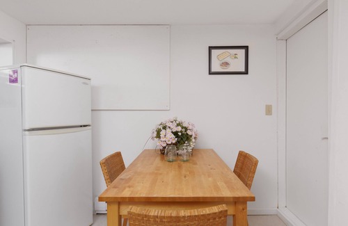 Lynn Valley Apartment | 3340 Duval Rd N-Van