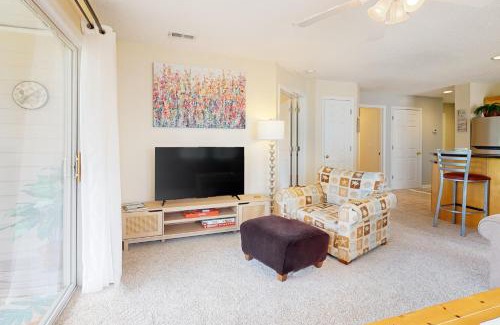 St. James Apartment | 3350 Club Villa Dr SE #803