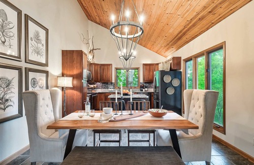 Cosby Cabin | 34-Acre Hiker’s Haven w/Hot Tub