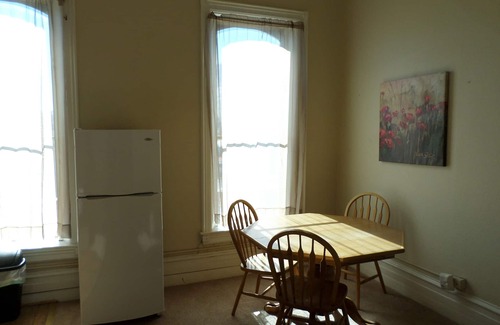 Del Norte Apartment | 34 miles from Wolf Creek Downtown One Bedroom Apartment