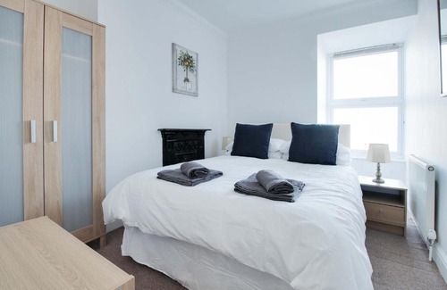 Rochester Apartment | 34 New Road