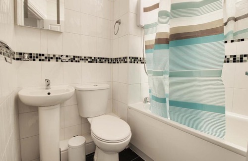 Rochester Apartment | 34 New Road
