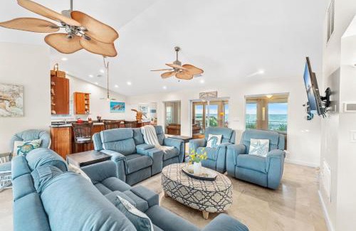 Melbourne Beach House | 3435 S Highway A1A