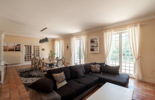 Vianne House | 345 m² House ∙ 5 bedrooms ∙ 15 guests