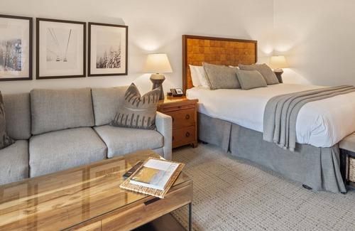 Stowe Area Cabin | #345 | Studio | NATIONAL | 3rd Floor Pool & Mountain Views