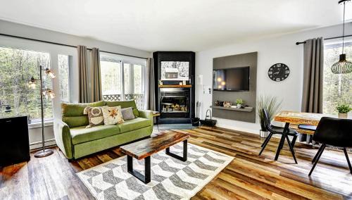 Stoneham Apartment | 35#12 Chemin du Hameau - Studio