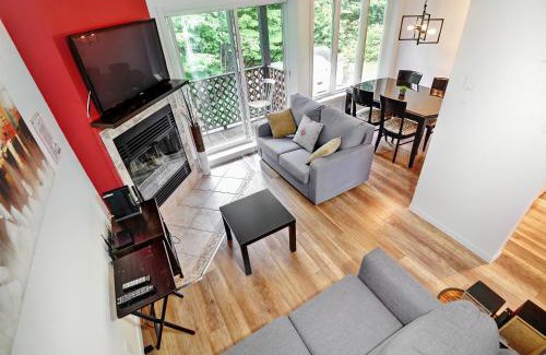 Stoneham Apartment | 35#23 Chemin du Hameau