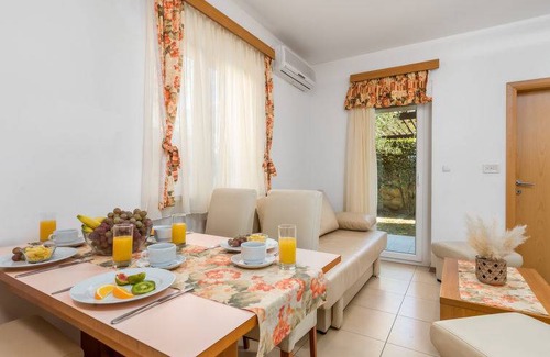Rab Apartment | 35 m² Apartment ∙ 1 bedroom ∙ 4 guests