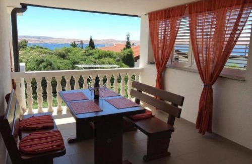 Ribarica Apartment | 35 meters from sea Apartment Keser and House