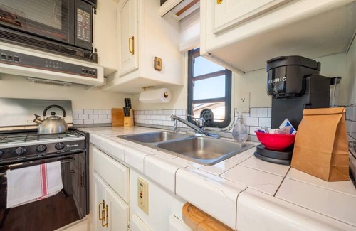 Canoncito House | 35' RV- Glamping |Firepit |Private| 15min to Plaza