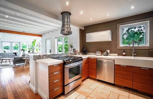 Boisbriand House | #350 Beautiful House in Boisbriand 5 bedrooms