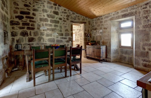Sanilhac Cottage | 350 year-old sandstone house with a beautiful view of the valley in unspoilt nature