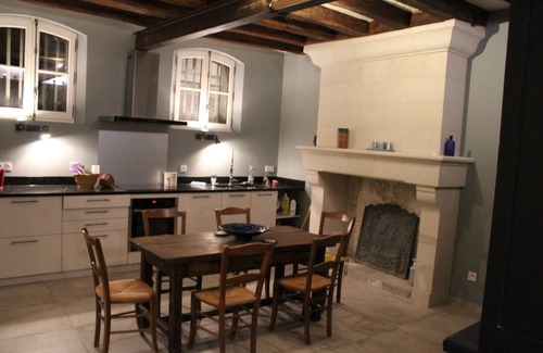 Saumur House | 3500 SQF/HISTORIC HOUSE WITH WARMED POOL IN THE OLD SAUMUR/GREAT VIEWS