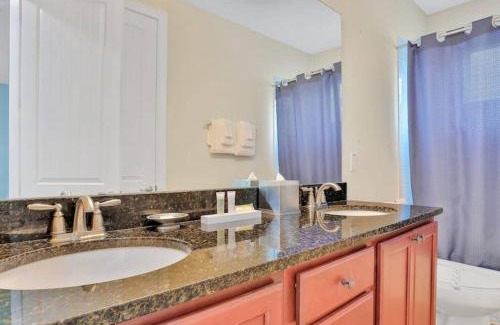 West Kissimmee Villa | 351 hiden retreat 6be/pool/gameroom