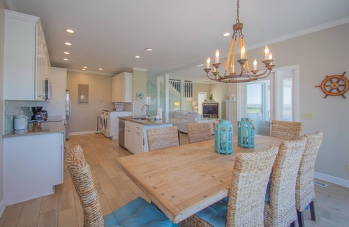 Saint Helena Island House | 355 Ocean Point Dr
